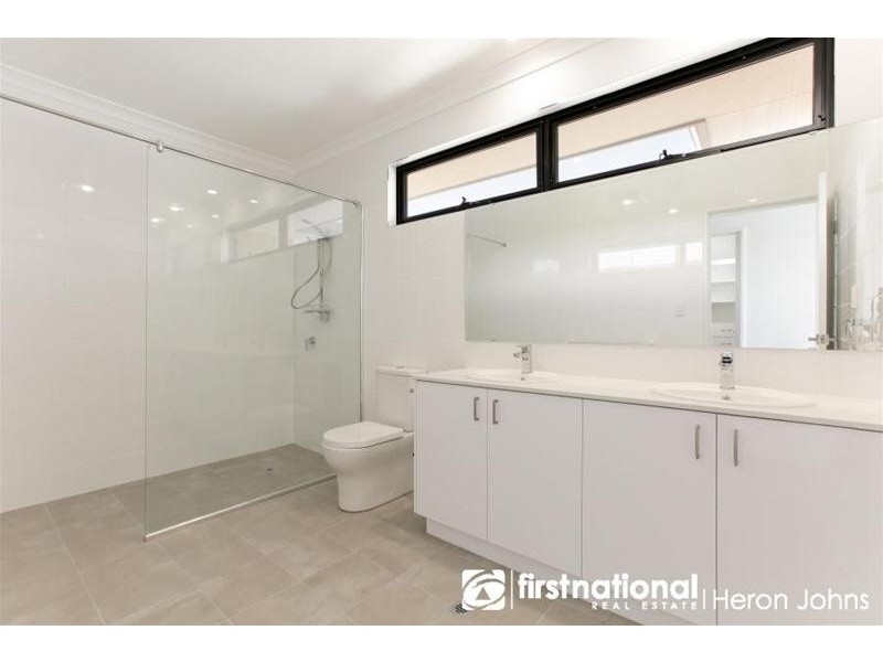 3B Pinnock Close, Kardinya WA 6163