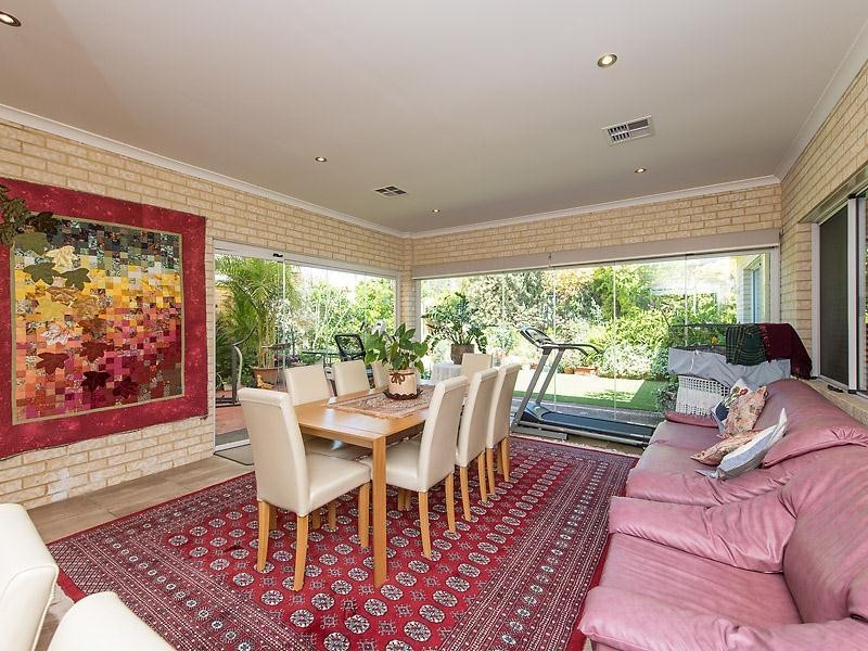 7 Mossman Crescent, Bull Creek WA 6149