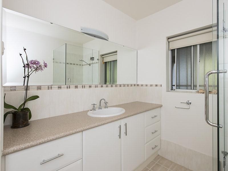 4/219 Mill Point Road, South Perth WA 6151