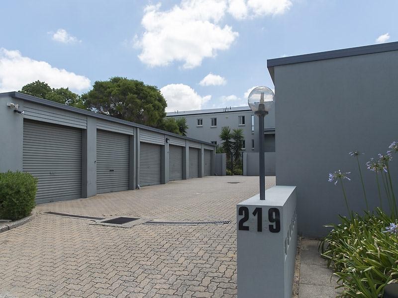 4/219 Mill Point Road, South Perth WA 6151