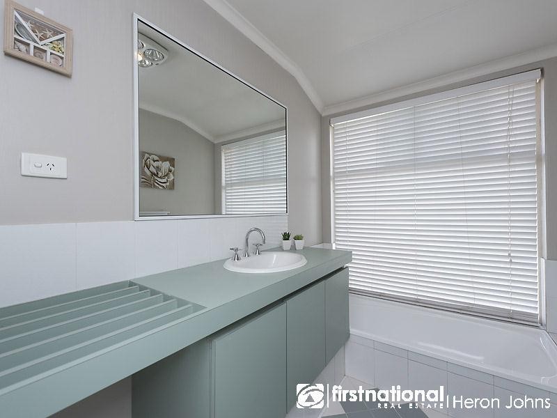 5 Shemels Court, Leeming WA 6149