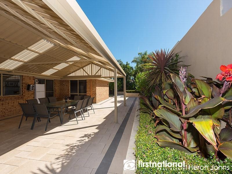 11 Sellen Court, Leeming WA 6149