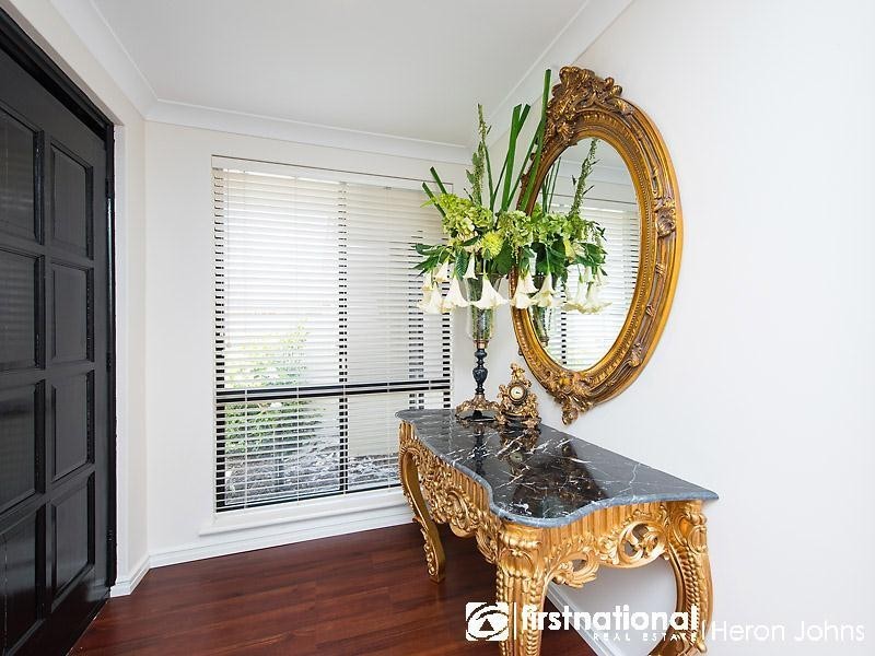 10 Hartfield Crescent, Leeming WA 6149