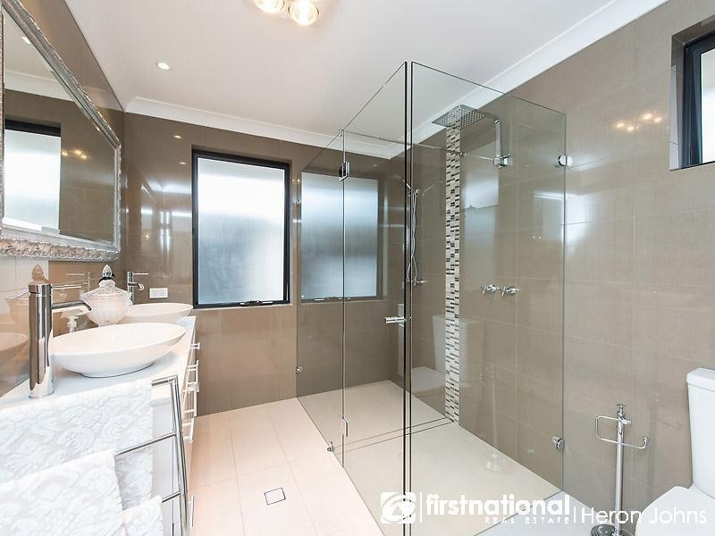 10 Hartfield Crescent, Leeming WA 6149