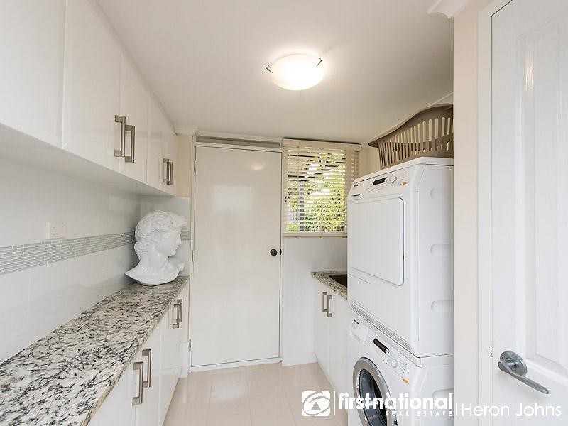 10 Hartfield Crescent, Leeming WA 6149