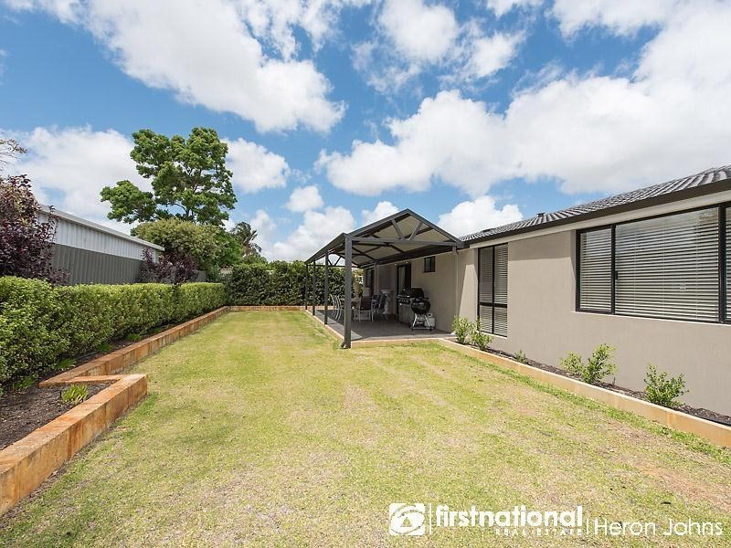 10 Hartfield Crescent, Leeming WA 6149