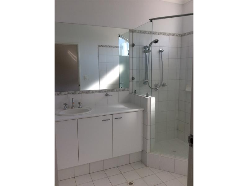 8 Tallow Tree Crescent, Subiaco WA 6008