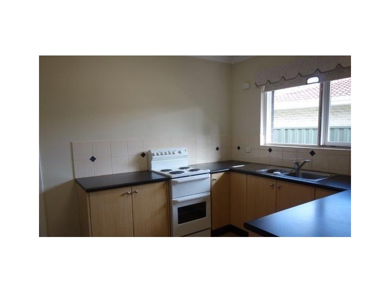 17 Flinders Crescent, Bull Creek WA 6149