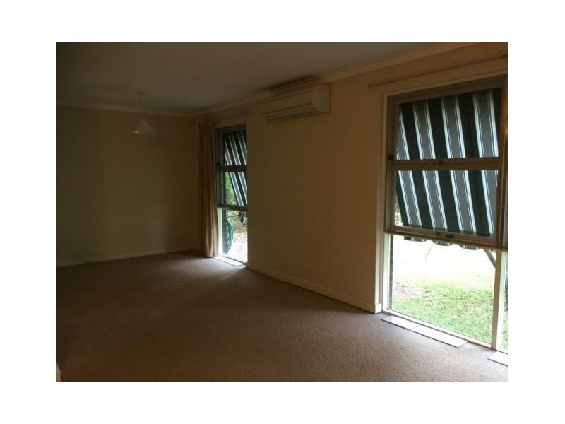 17 Flinders Crescent, Bull Creek WA 6149