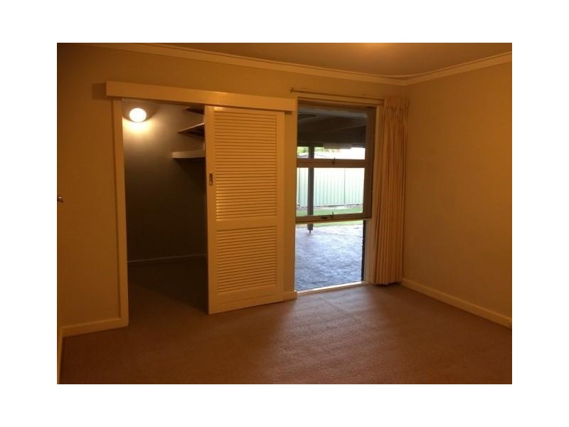 17 Flinders Crescent, Bull Creek WA 6149