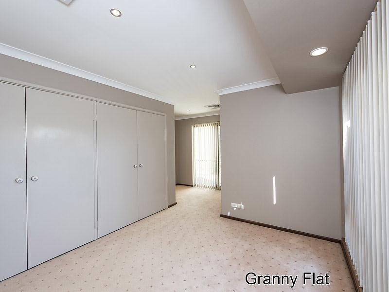 7 Waltham Court, Bateman WA 6150