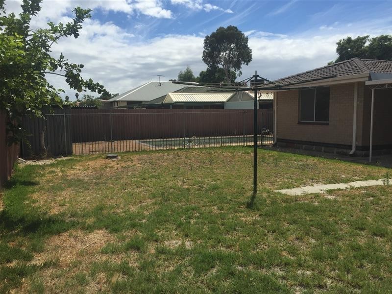 37 Bass Road, Bull Creek WA 6149