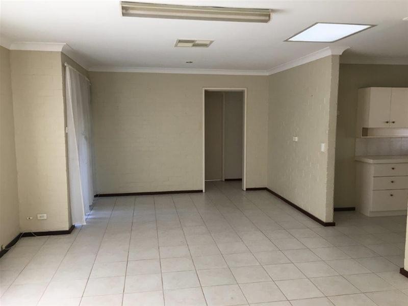 1 Duncton Court, Leeming WA 6149