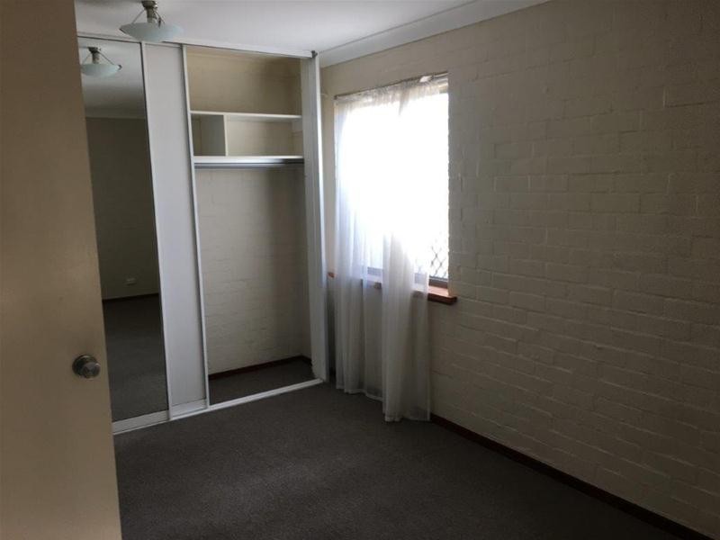 1 Duncton Court, Leeming WA 6149