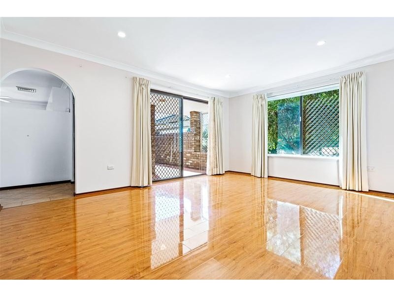 5 Findlay Road, Leeming WA 6149