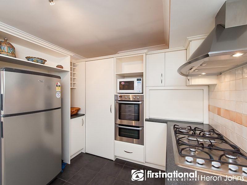 5 Walter Close, Bateman WA 6150