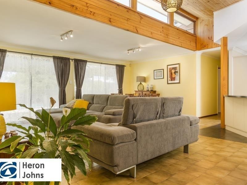 5 Walter Close, Bateman WA 6150