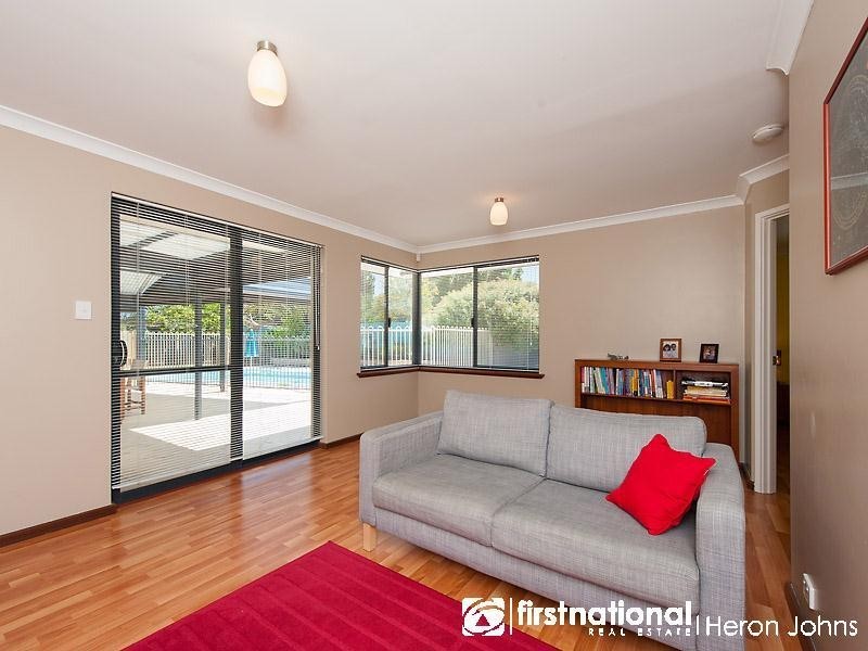 5 Walter Close, Bateman WA 6150