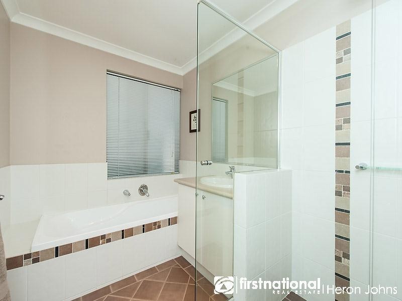 5 Walter Close, Bateman WA 6150