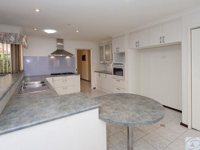 10 Clifford Way, Bull Creek WA 6149