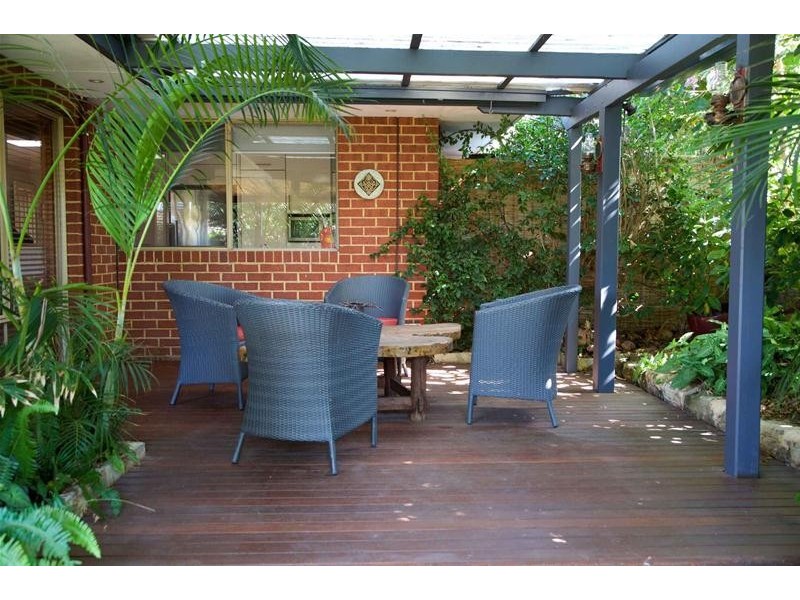 85 Parry Avenue, Bull Creek WA 6149