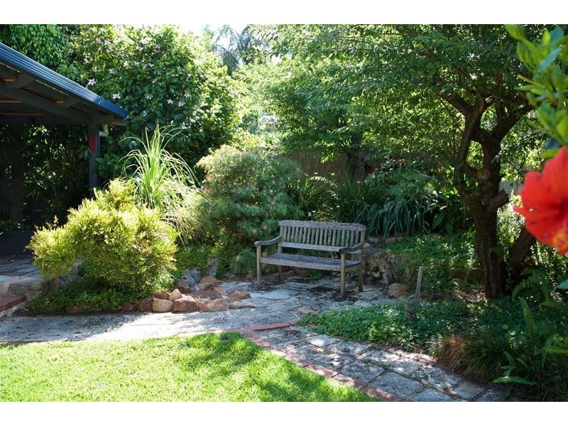 85 Parry Avenue, Bull Creek WA 6149