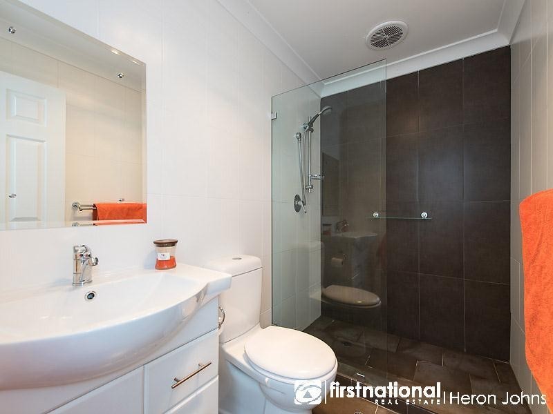 6 Sellen Court, Leeming WA 6149