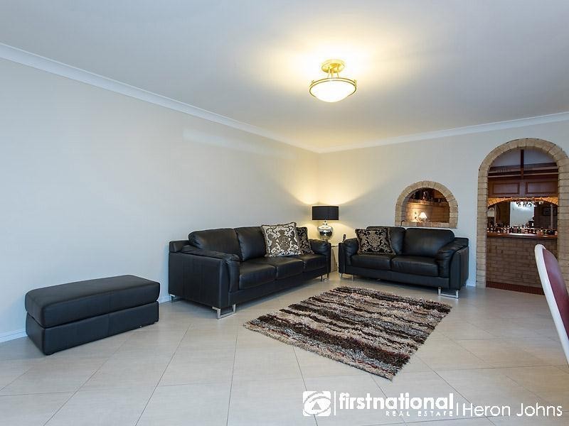 6 Sellen Court, Leeming WA 6149