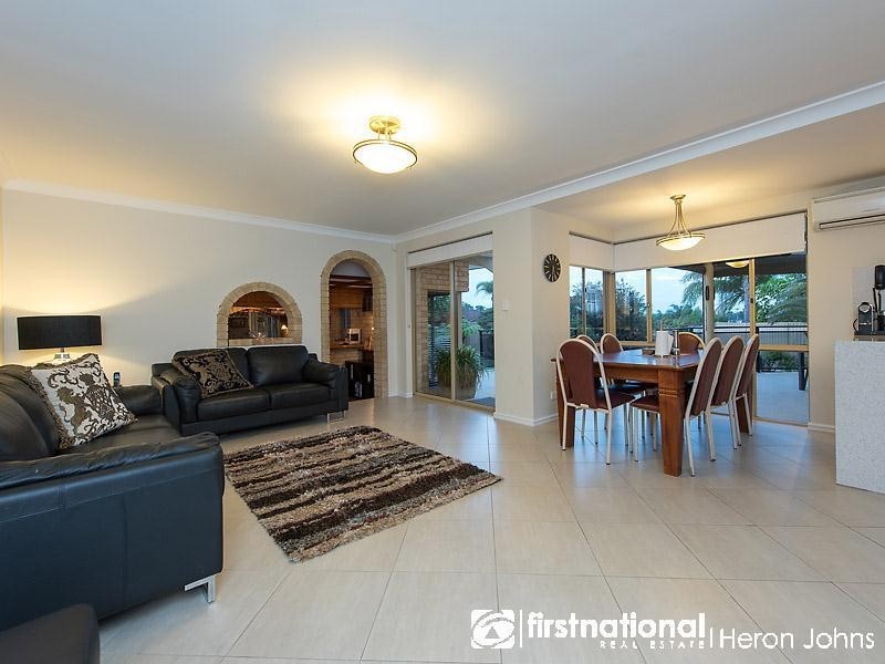 6 Sellen Court, Leeming WA 6149