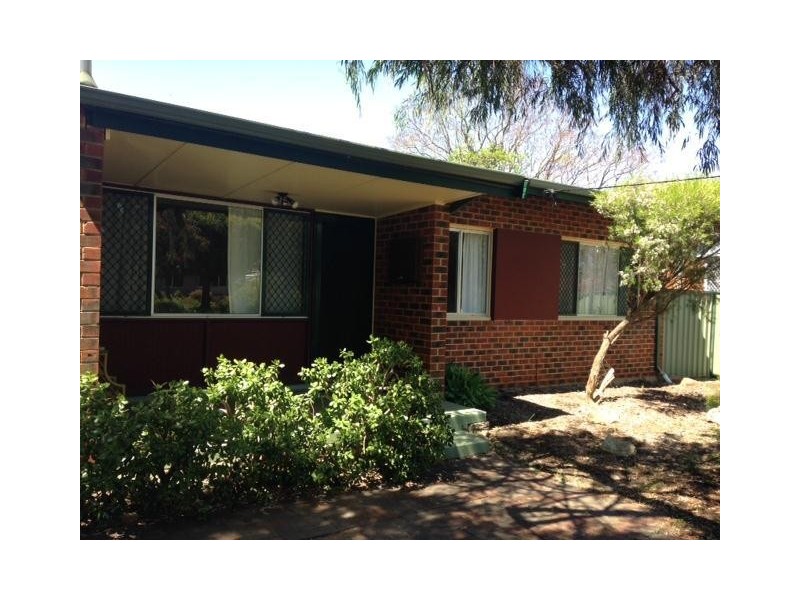 36 Kennerly Street, Cloverdale WA 6105