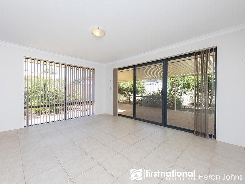 4 Colgrave Mews, South Lake WA 6164