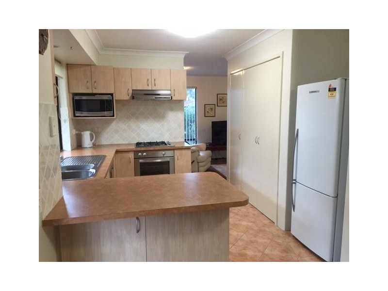 4B Gladstone Road, Leeming WA 6149