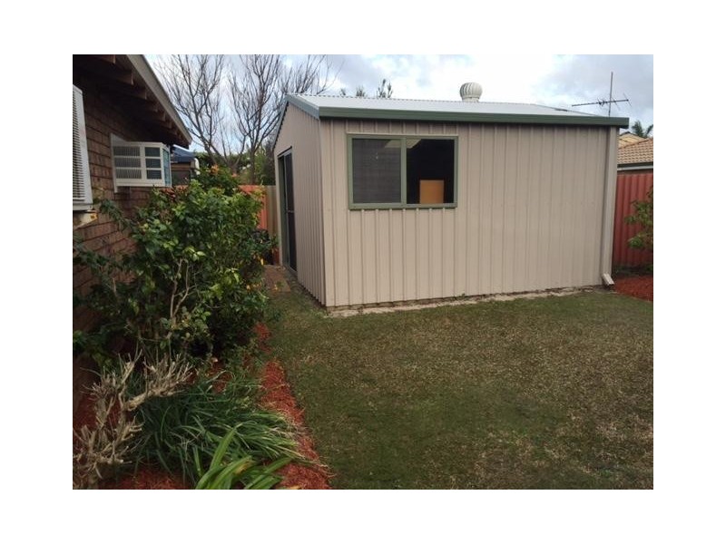 4B Gladstone Road, Leeming WA 6149