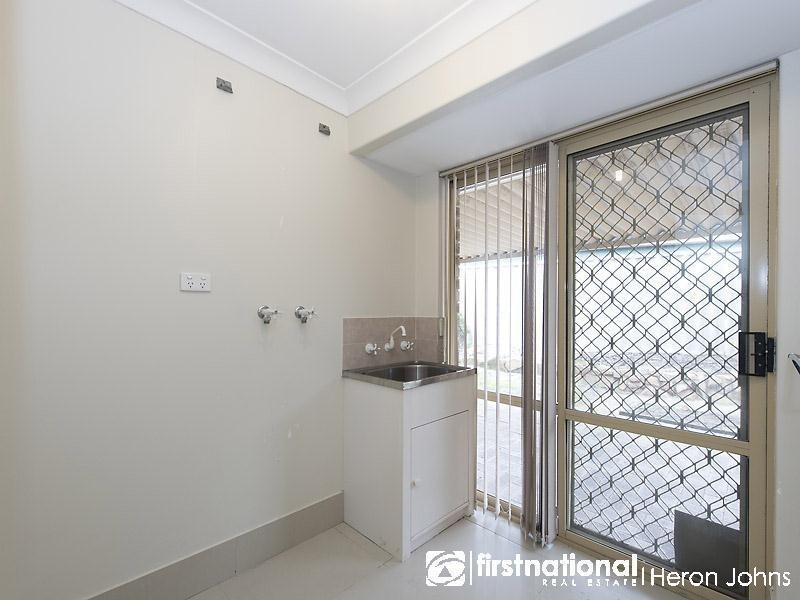 16 Sunshine Place, Bibra Lake WA 6163