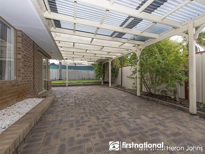 16 Sunshine Place, Bibra Lake WA 6163
