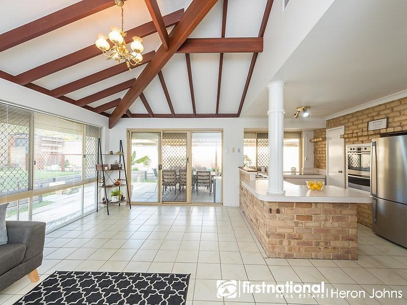 52 Williamson Road, Kardinya WA 6163