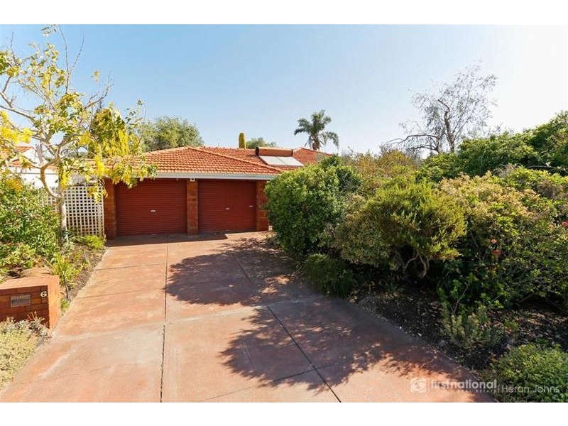 6 Hewison Street, Leeming WA 6149