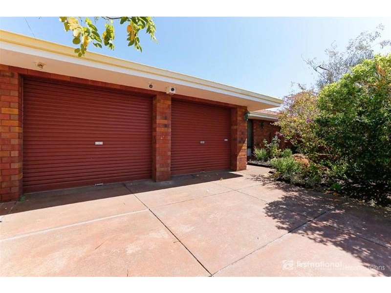 6 Hewison Street, Leeming WA 6149