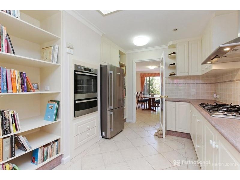 6 Hewison Street, Leeming WA 6149