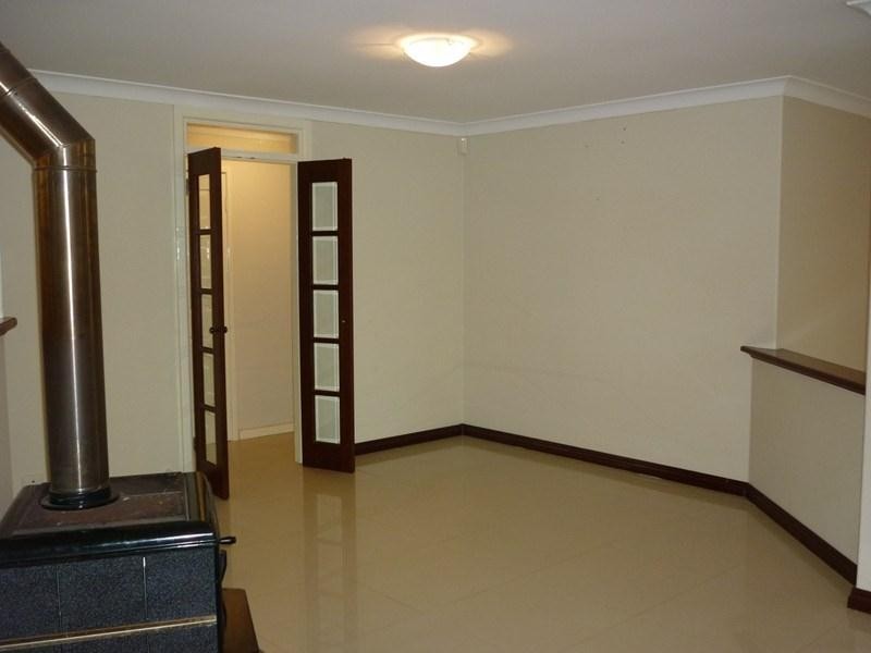 16 Sunshine Place, Bibra Lake WA 6163