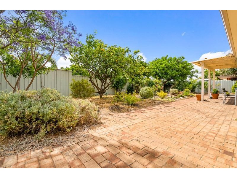 11 Broadhurst Crescent, Bateman WA 6150