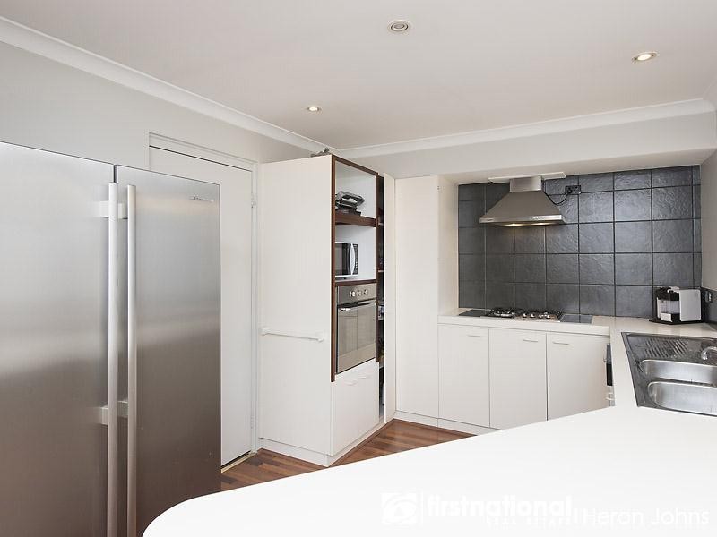 5 Parkside Avenue, Mount Pleasant WA 6153