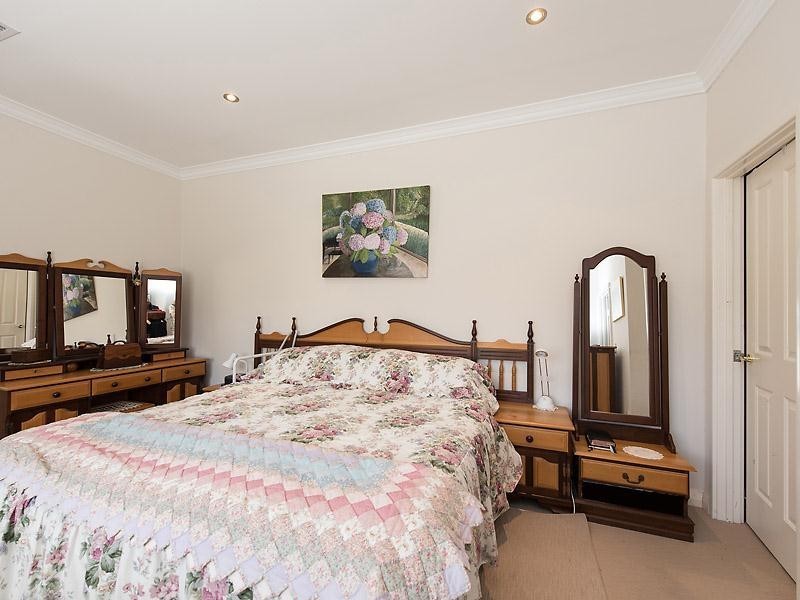 7 Mossman Crescent, Bull Creek WA 6149