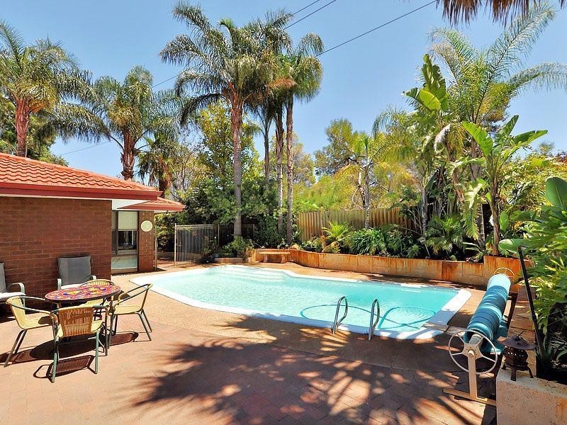 60 Bass Road, Bull Creek WA 6149