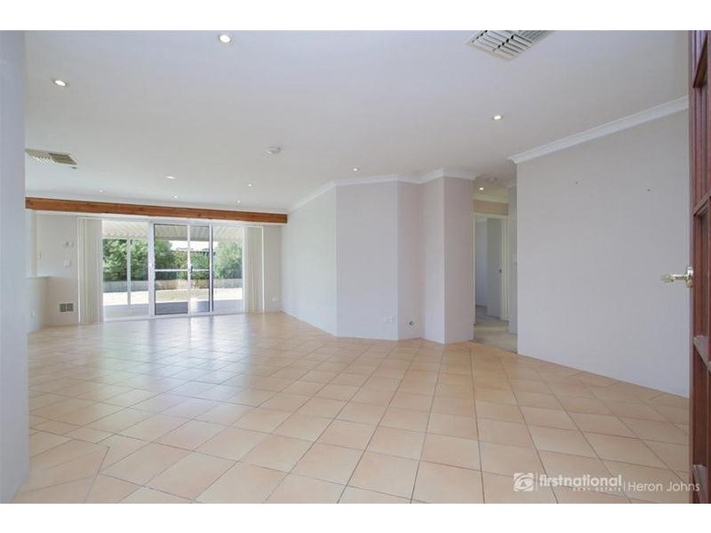 56 Sylvan Crescent, Leeming WA 6149