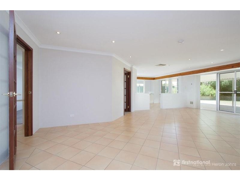 56 Sylvan Crescent, Leeming WA 6149