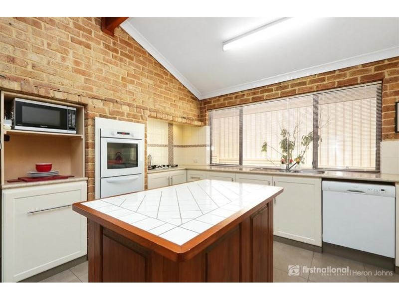 9 Blaize Close, Leeming WA 6149