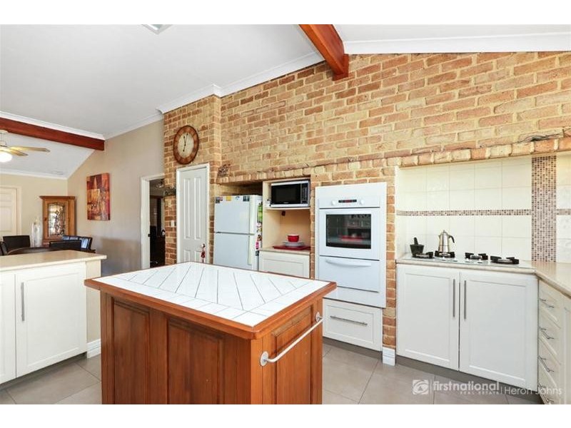 9 Blaize Close, Leeming WA 6149