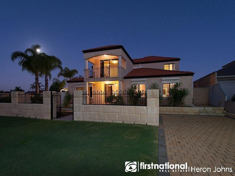 2 Arrowgrass Road, Canning Vale WA 6155