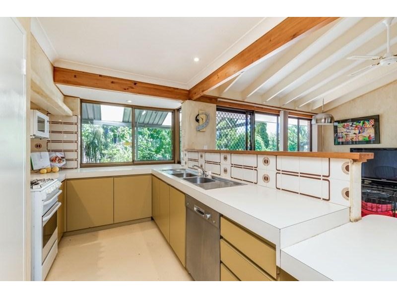 1 Mottee Road, Bateman WA 6150